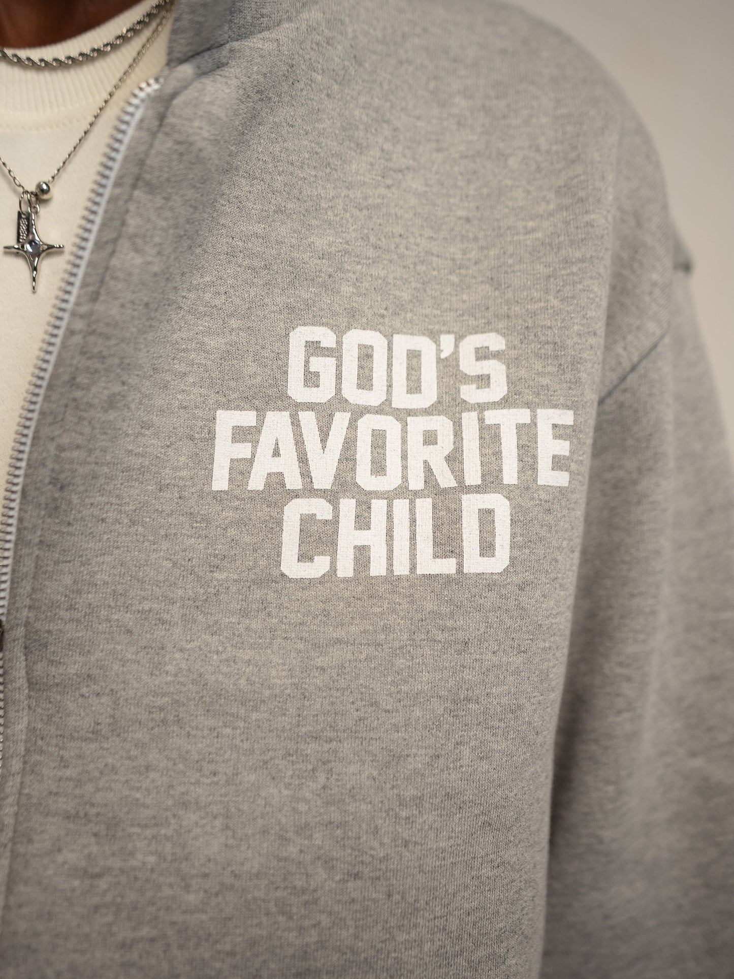 MOLETOM GOD'S FAVORITE CHILD ZIP UP CINZA