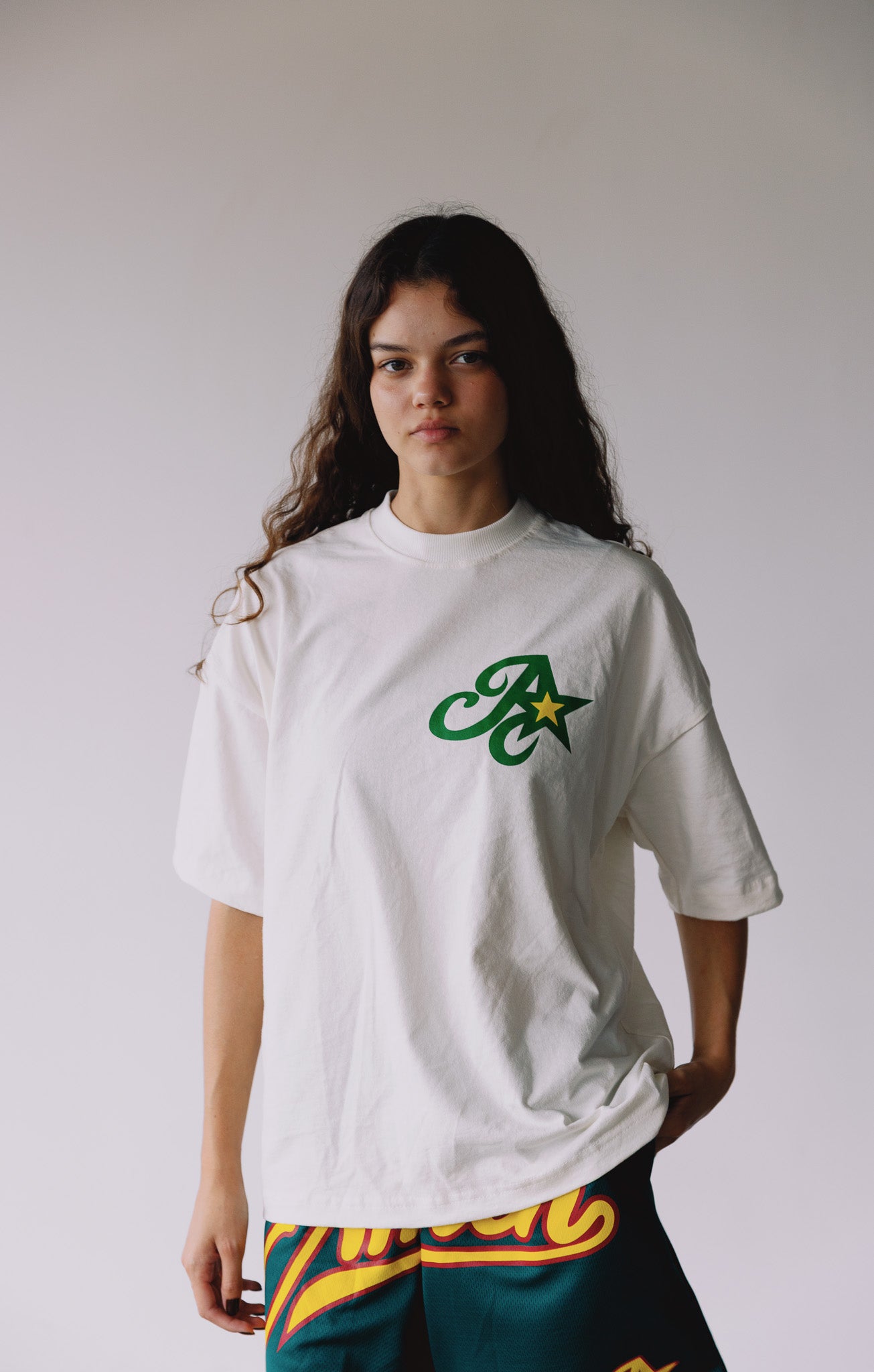 CAMISETA A EMBLEM BRAZIL OFF WHITE