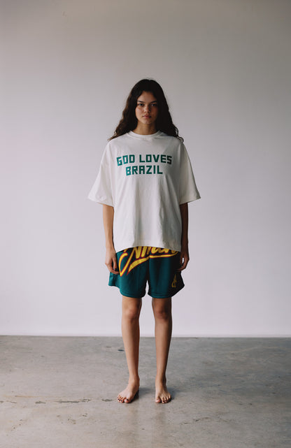 CAMISETA GOD LOVES BRAZIL OFF WHITE