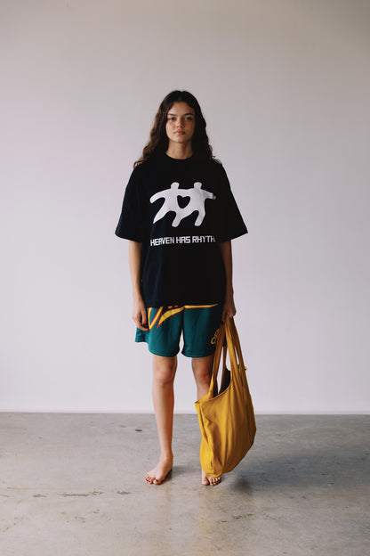 CAMISETA HEAVEN HAS RHYTM PRETA