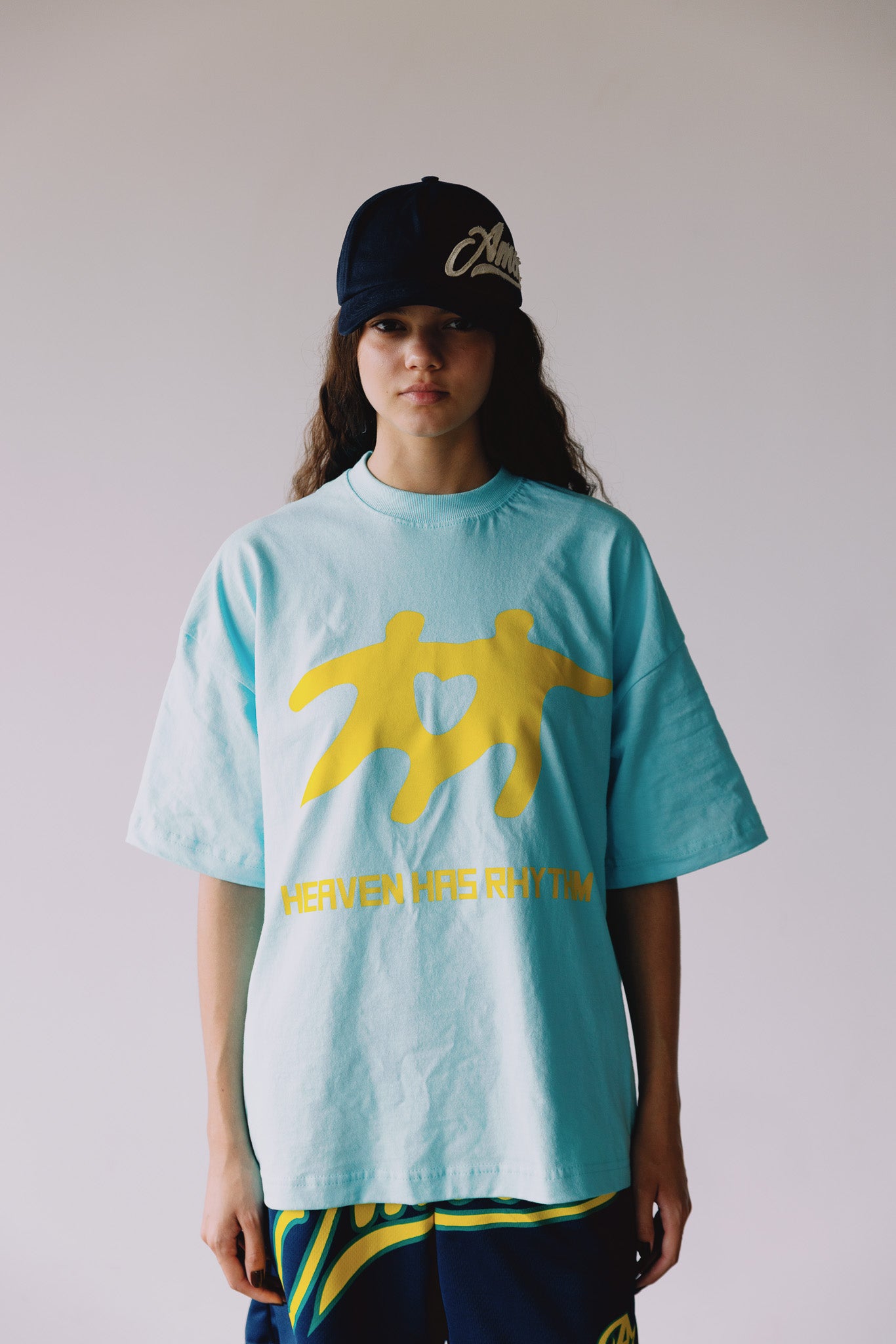 CAMISETA HEAVEN HAS RHYTM AZUL CLARO