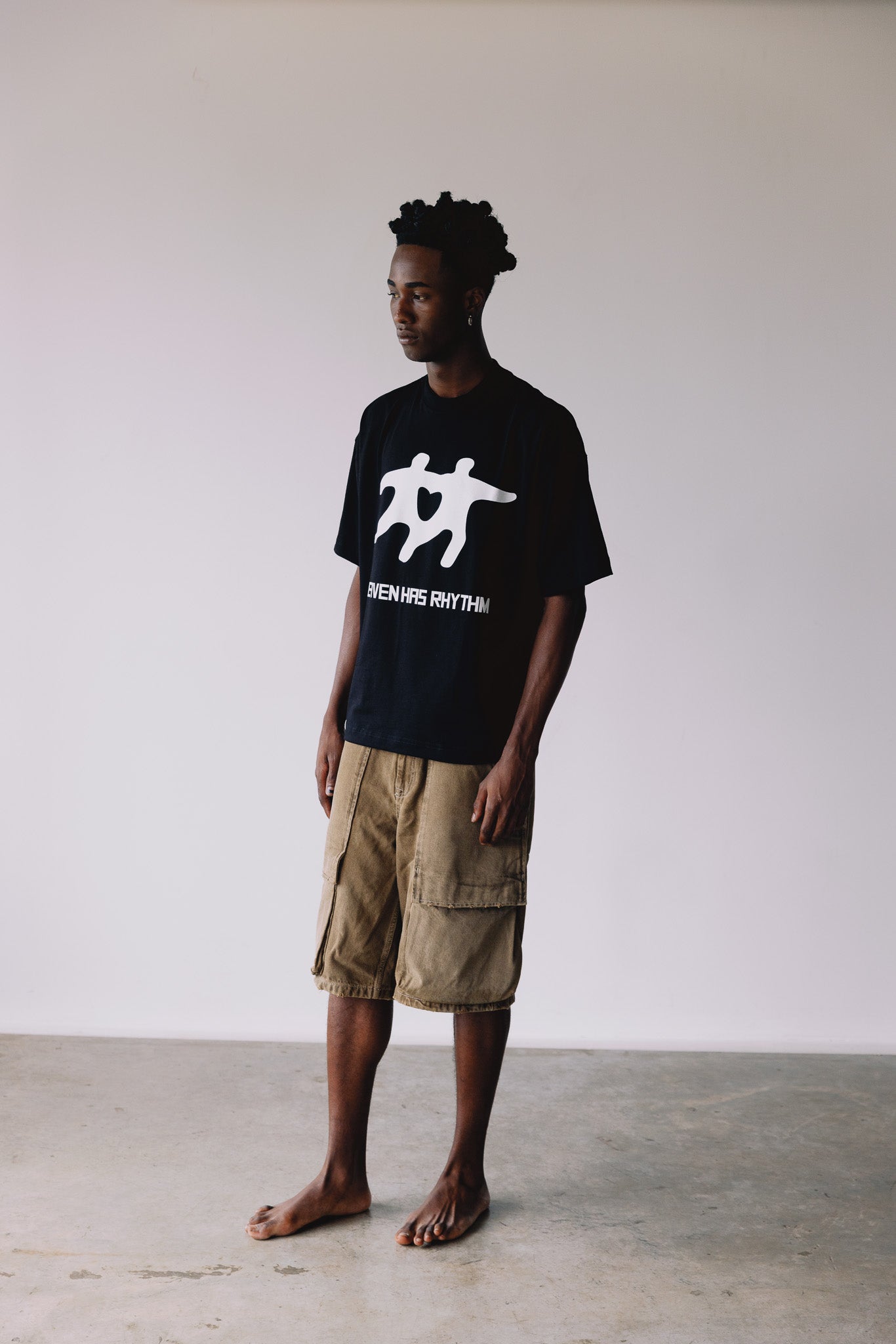 CAMISETA HEAVEN HAS RHYTM PRETA