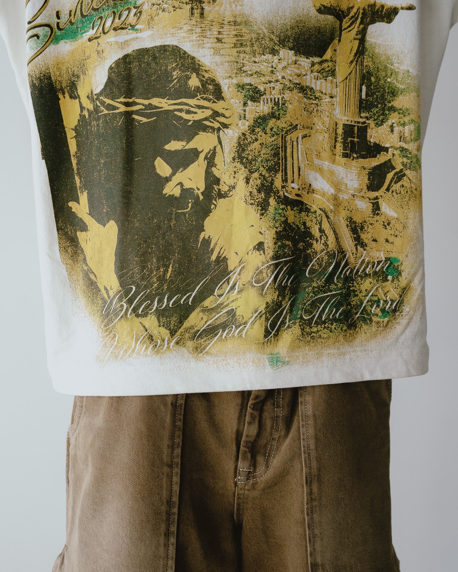 CAMISETA BLESSED IS THE NATION OFF WHITE