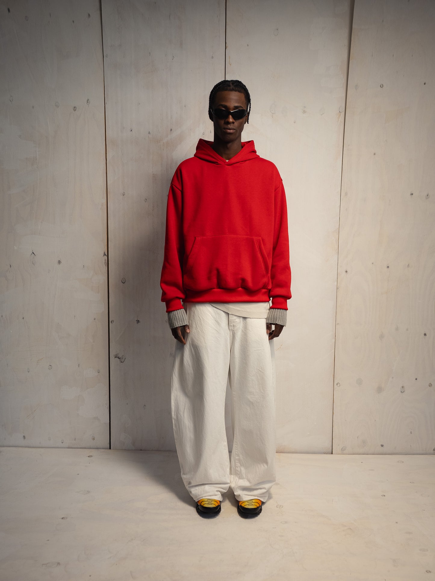 [PRÉ-VENDA] MOLETOM GOD IS NOT A RELIGION VINTAGE CHERRY