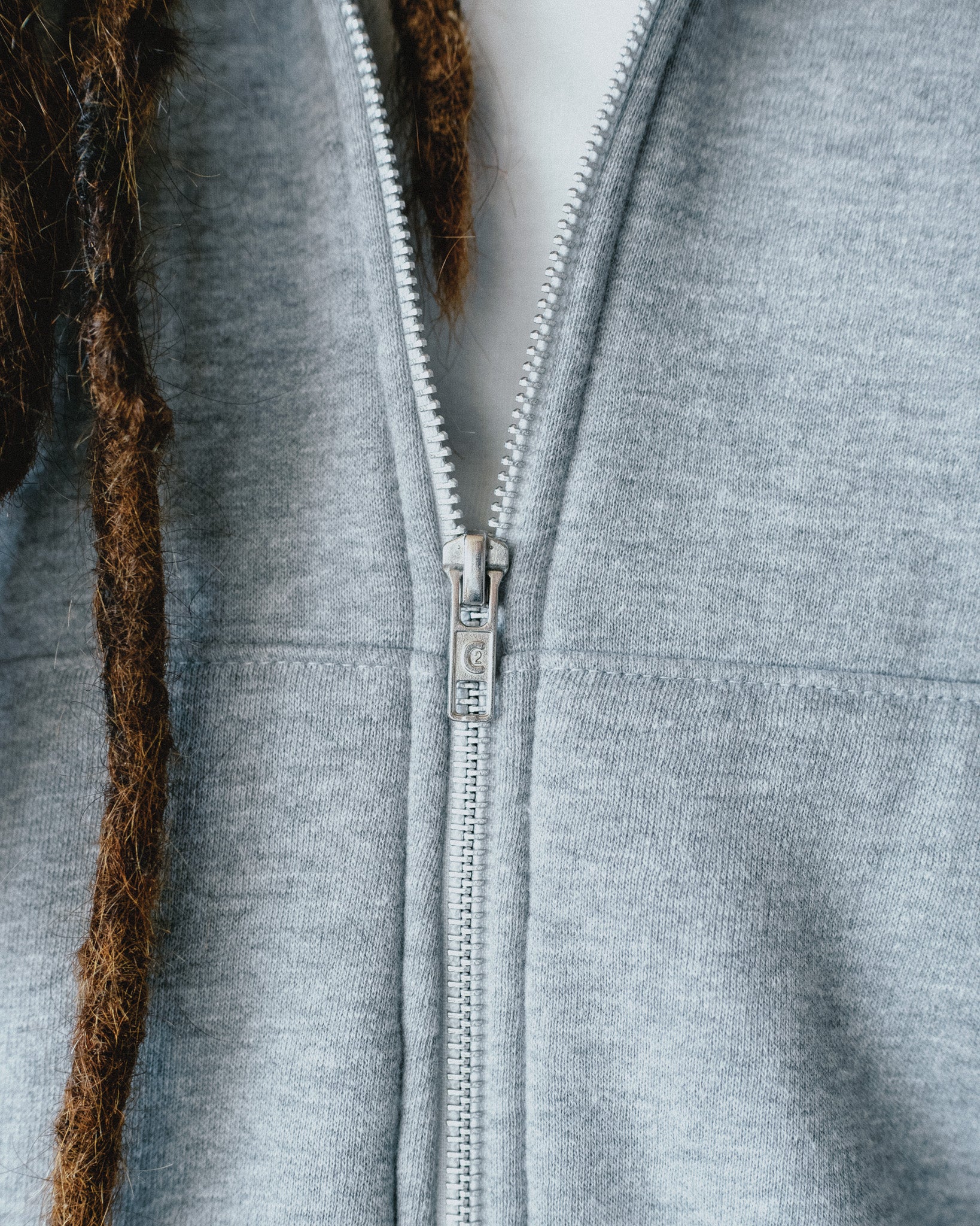 MOLETOM ZIP UP BOXY JESUS IS MY BEST FRIEND CINZA