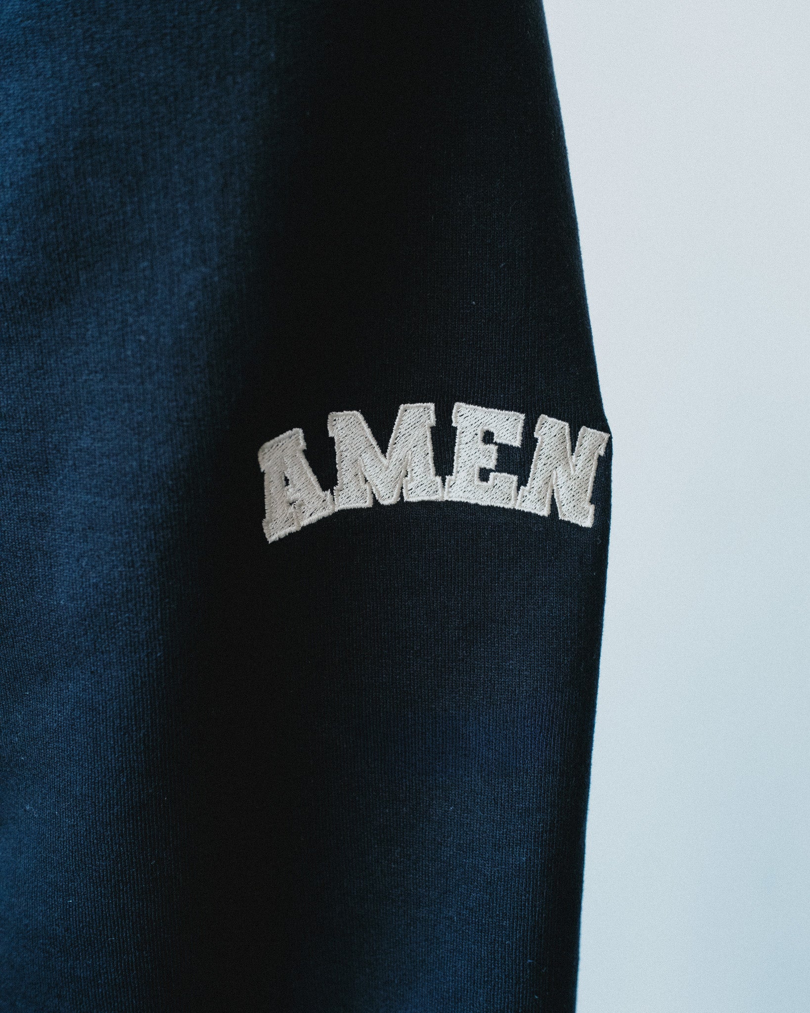 BLACK BAGGY SWEATSHIRT