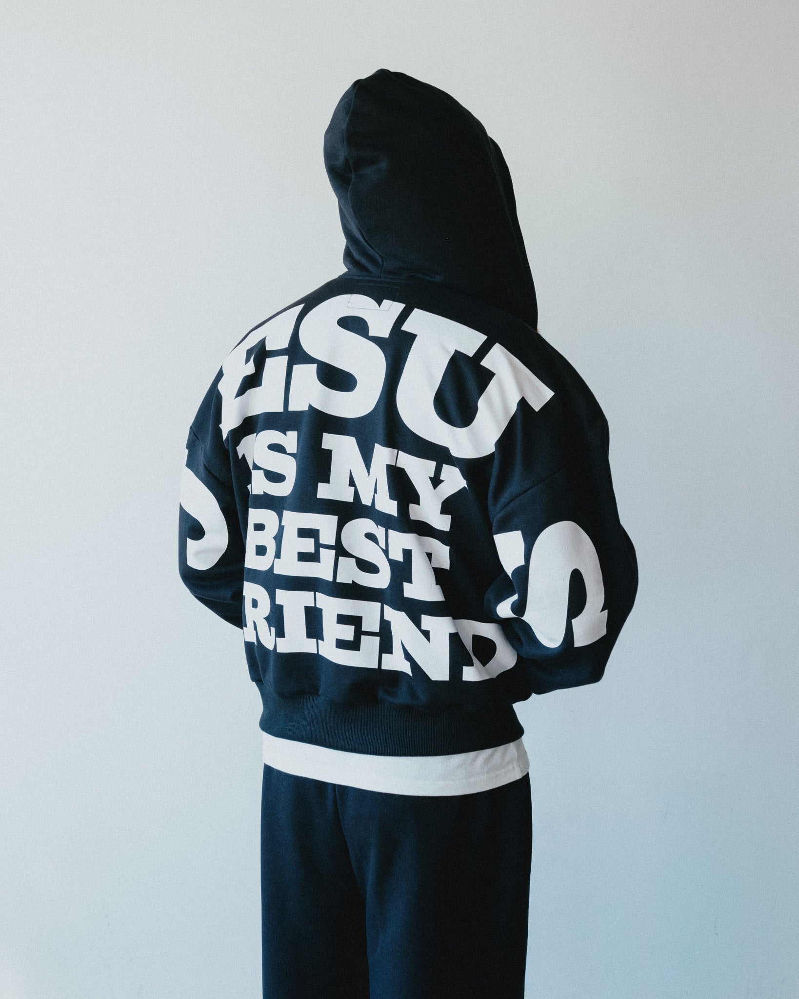 MOLETOM ZIP UP BOXY JESUS IS MY BEST FRIEND PRETO