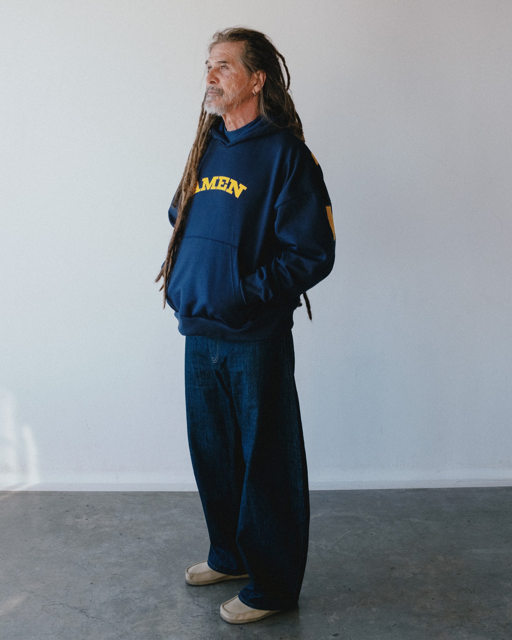 [PRE-SALE] JESUS ​​IS MY BEST FRIEND V2 BOXY SWEATSHIRT
