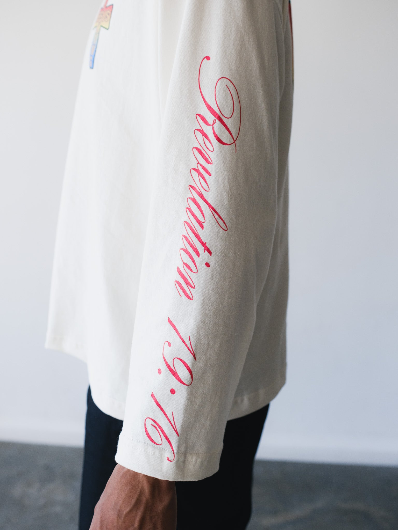 [PRÉ-VENDA] LONSLEEVE JESUS IS KING OFF WHITE