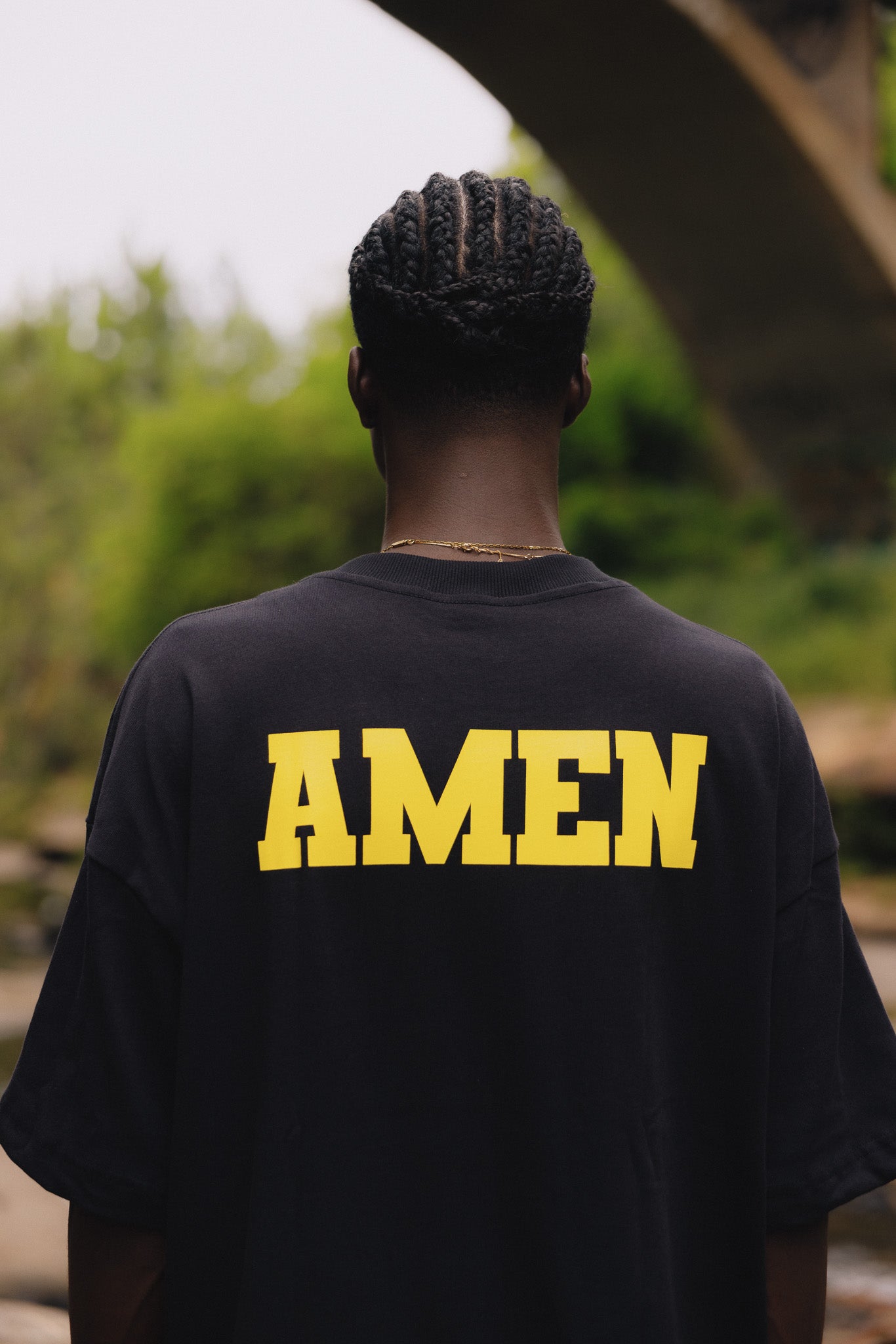 CAMISETA PRETA ME AND GOD
