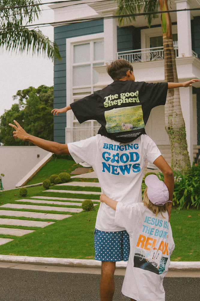 CAMISETA OFF WHITE BRINGING GOOD NEWS